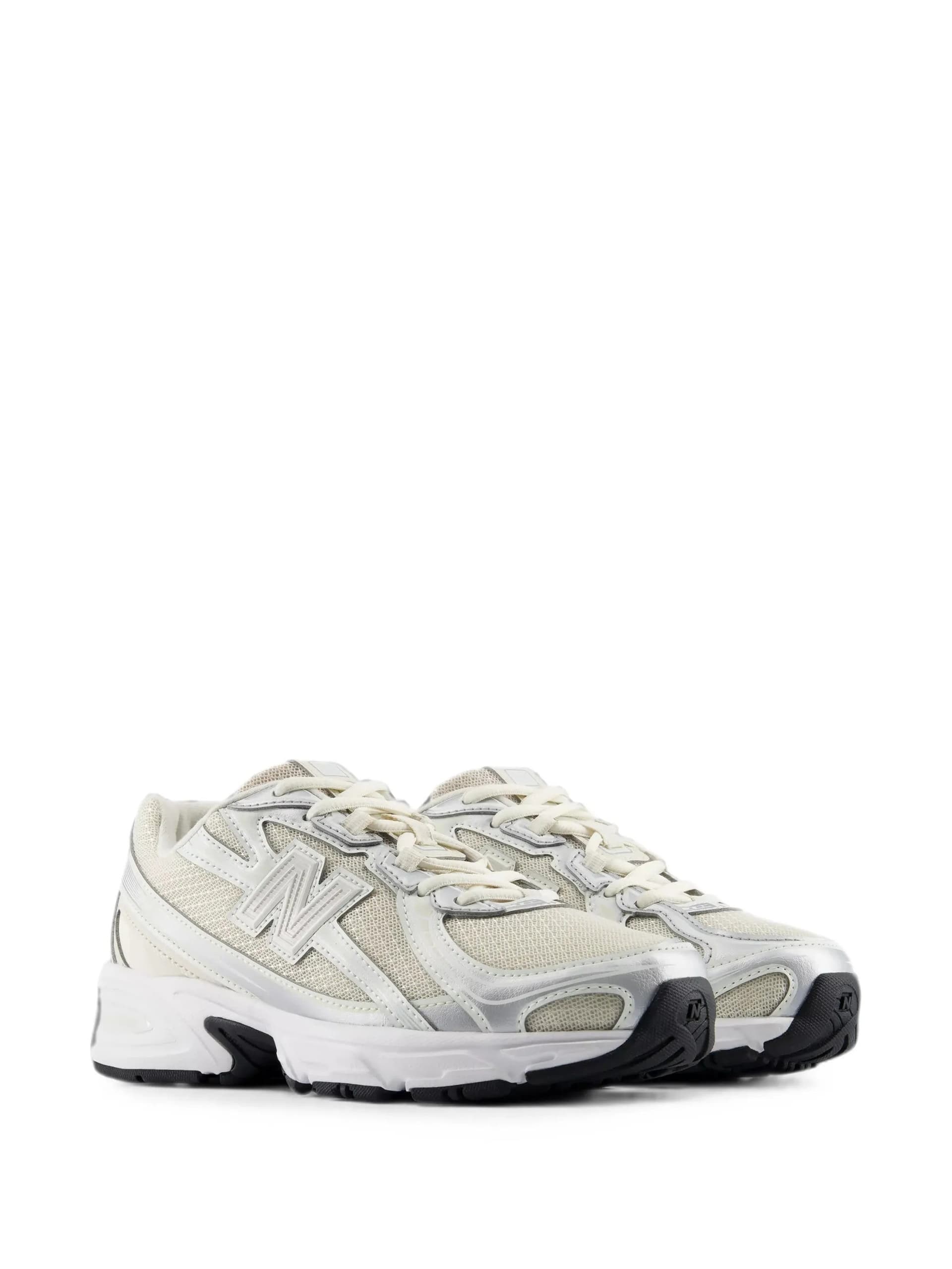 NEW BALANCE KIDS  SNEAKERS - 6