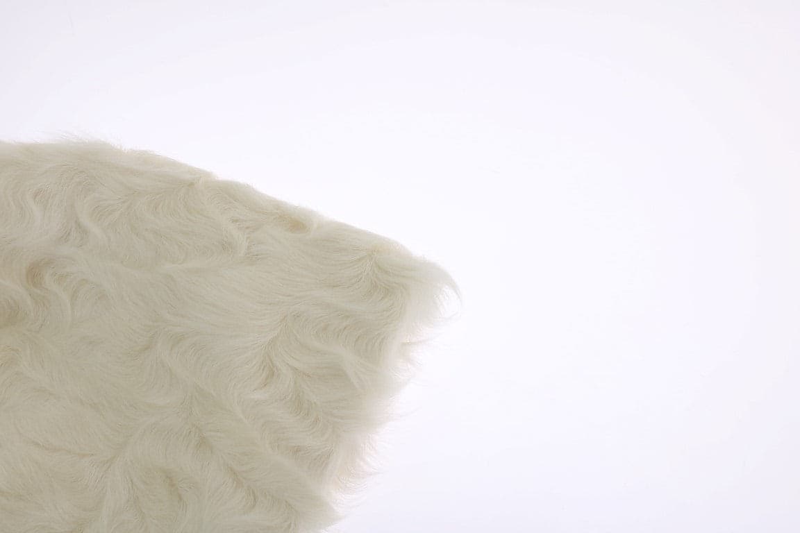 White Xiangao Lamb Fur Beanie - 6