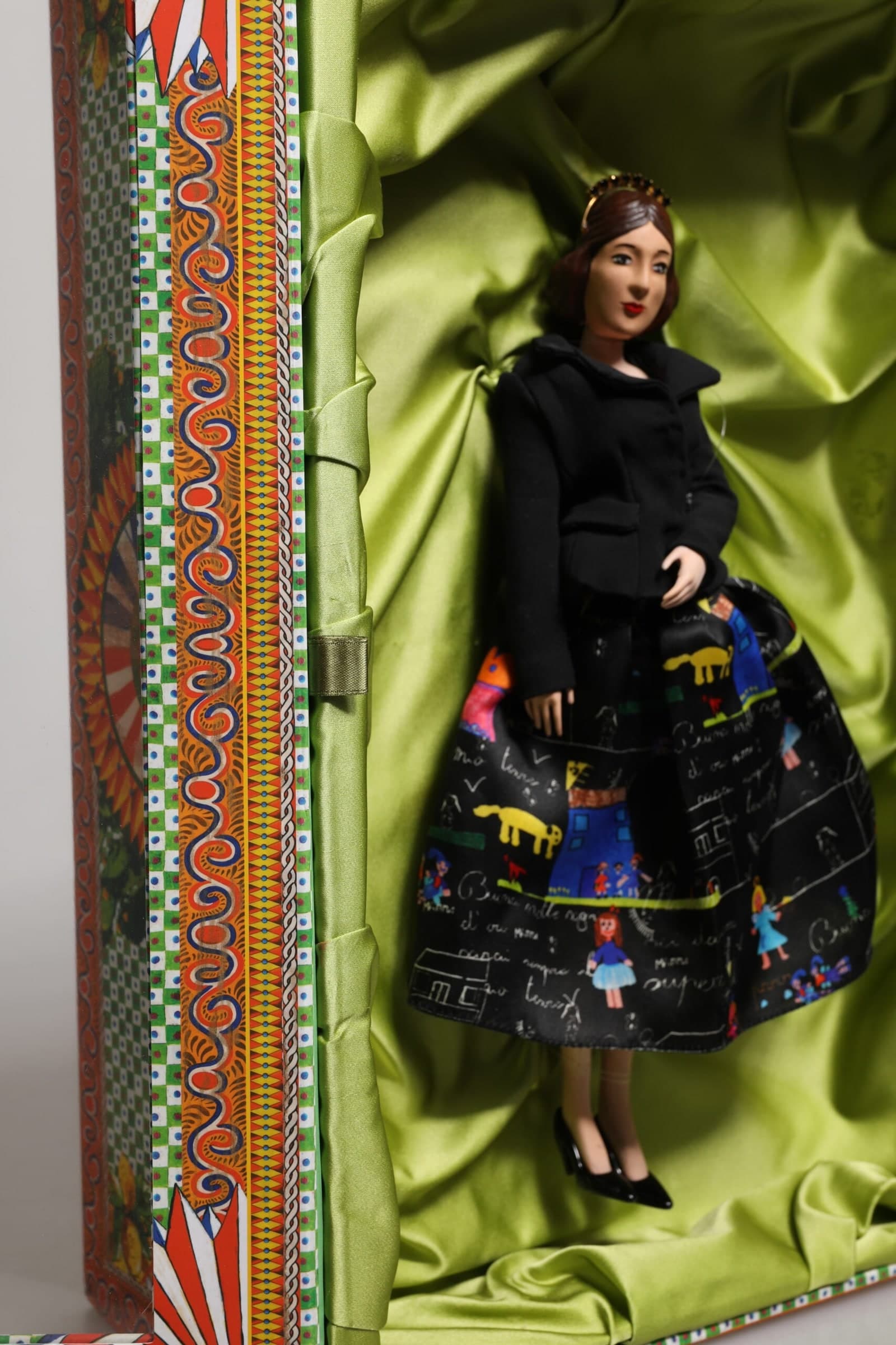 Black Dress Ceramic Porcelain Fashion Leather Sicily Dolls - 8
