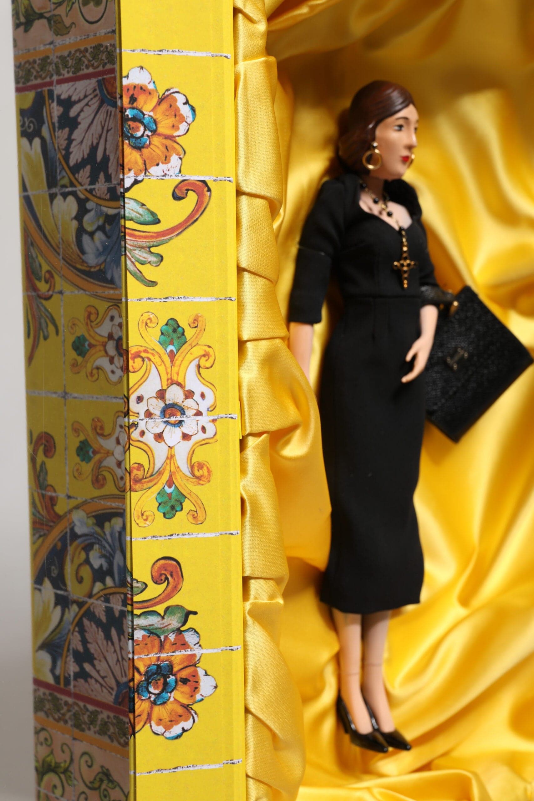 Black Dress Ceramic Porcelain Fashion Leather Sicily Dolls - 8