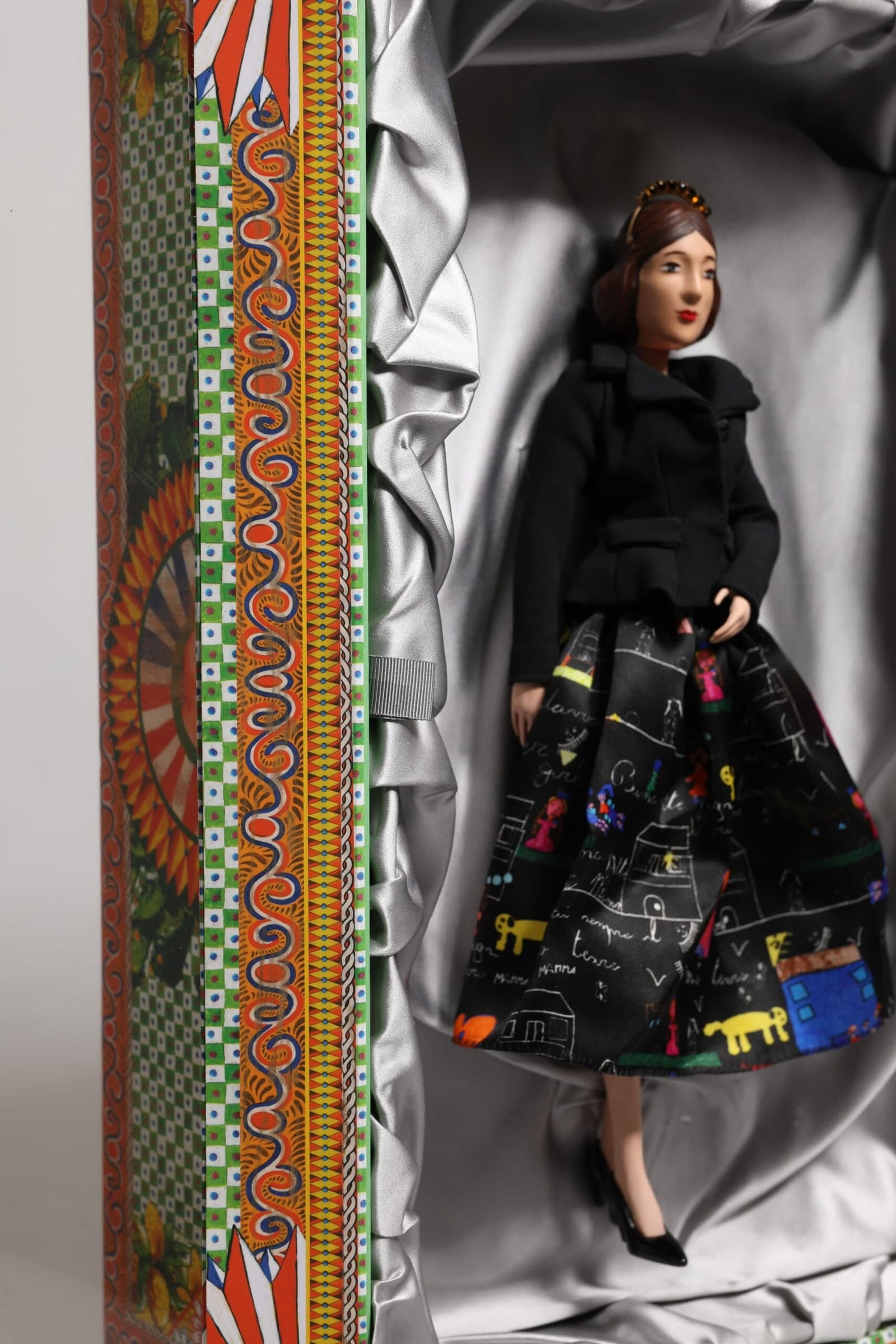 Black Dress Ceramic Porcelain Fashion Leather Sicily Dolls - 8