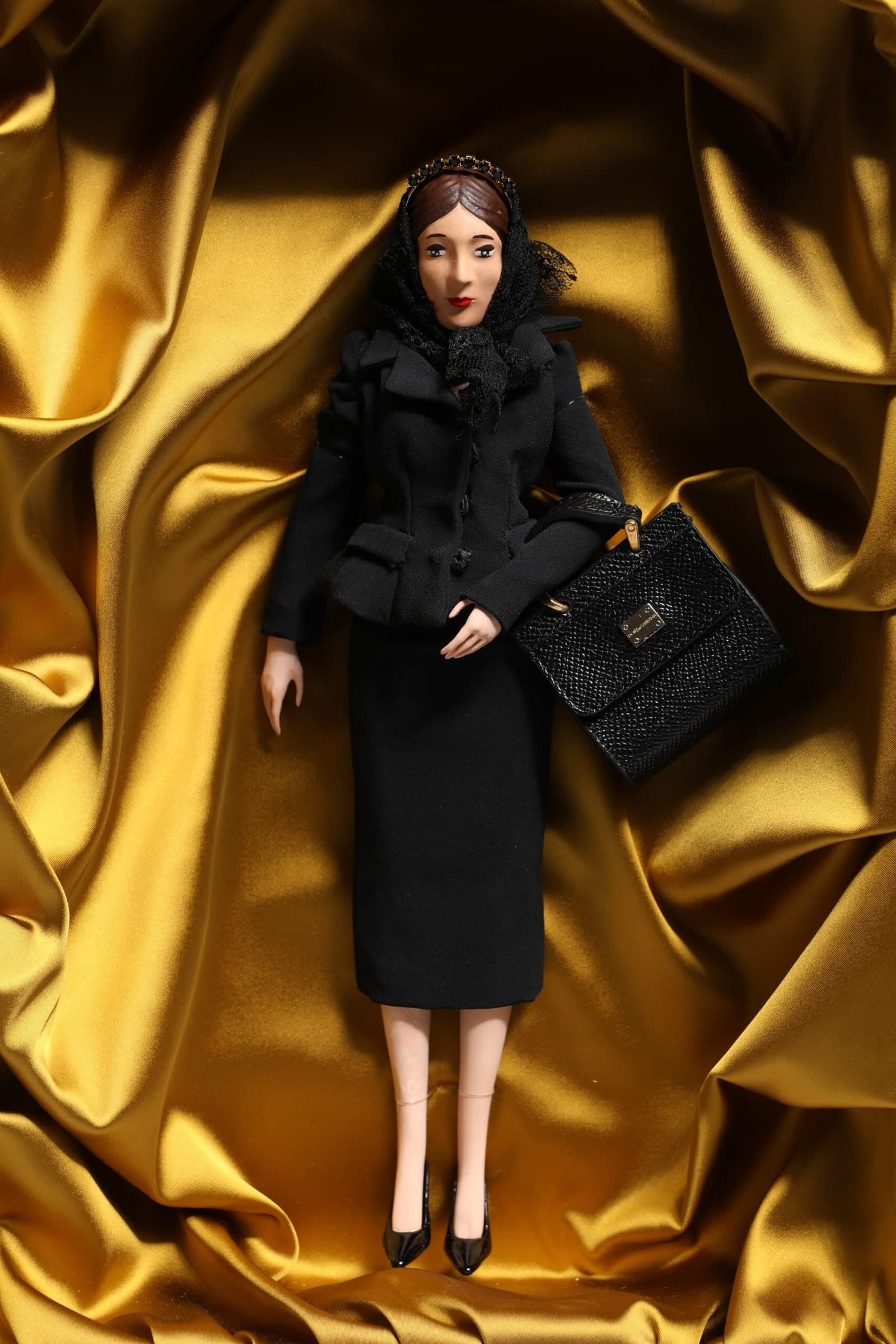 Black Dress Ceramic Porcelain Fashion Leather Sicily Dolls - 8