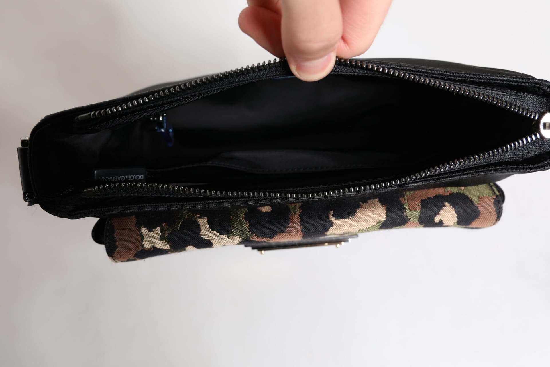Multicolor Leopard Jacquard Crossbody Bag - 7