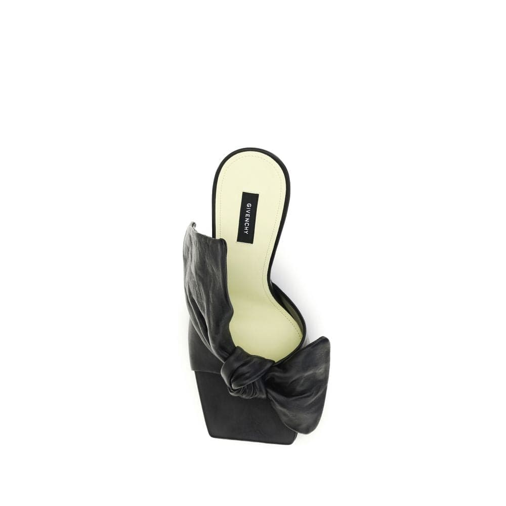Black Lamb Ovis Aries Aries Mules - 4