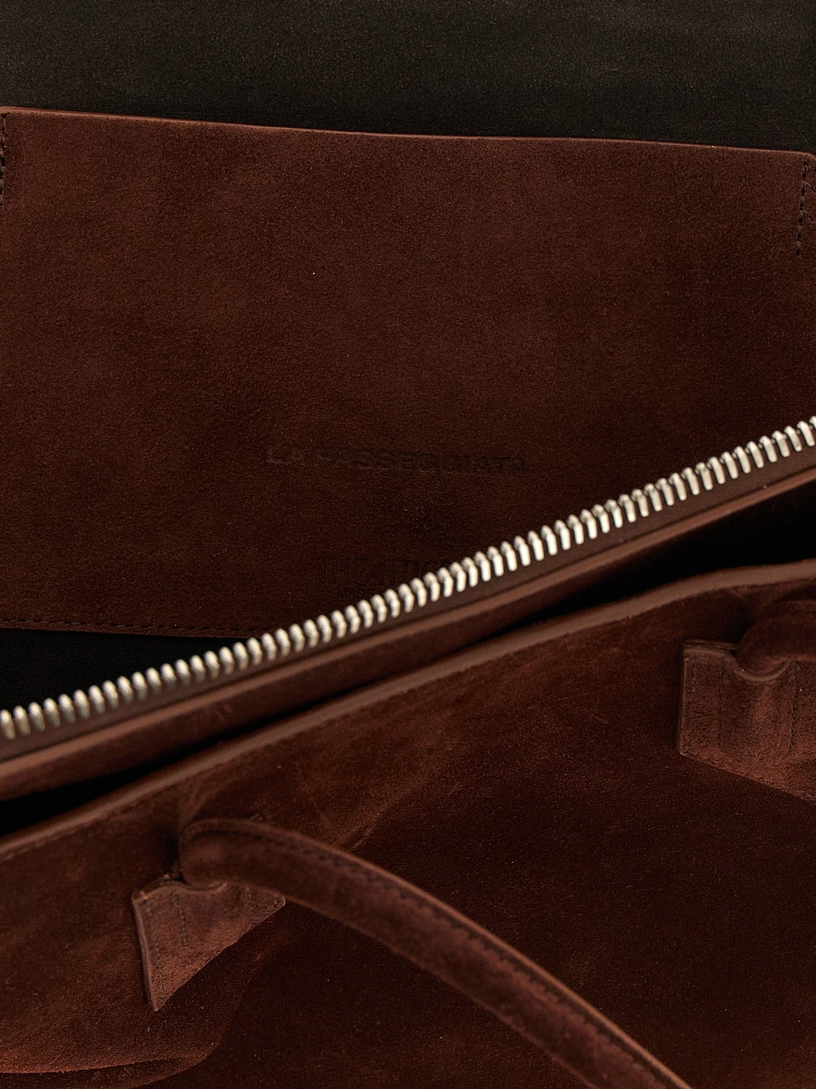 Brown Bovine Leather Shoulder Bag - 4