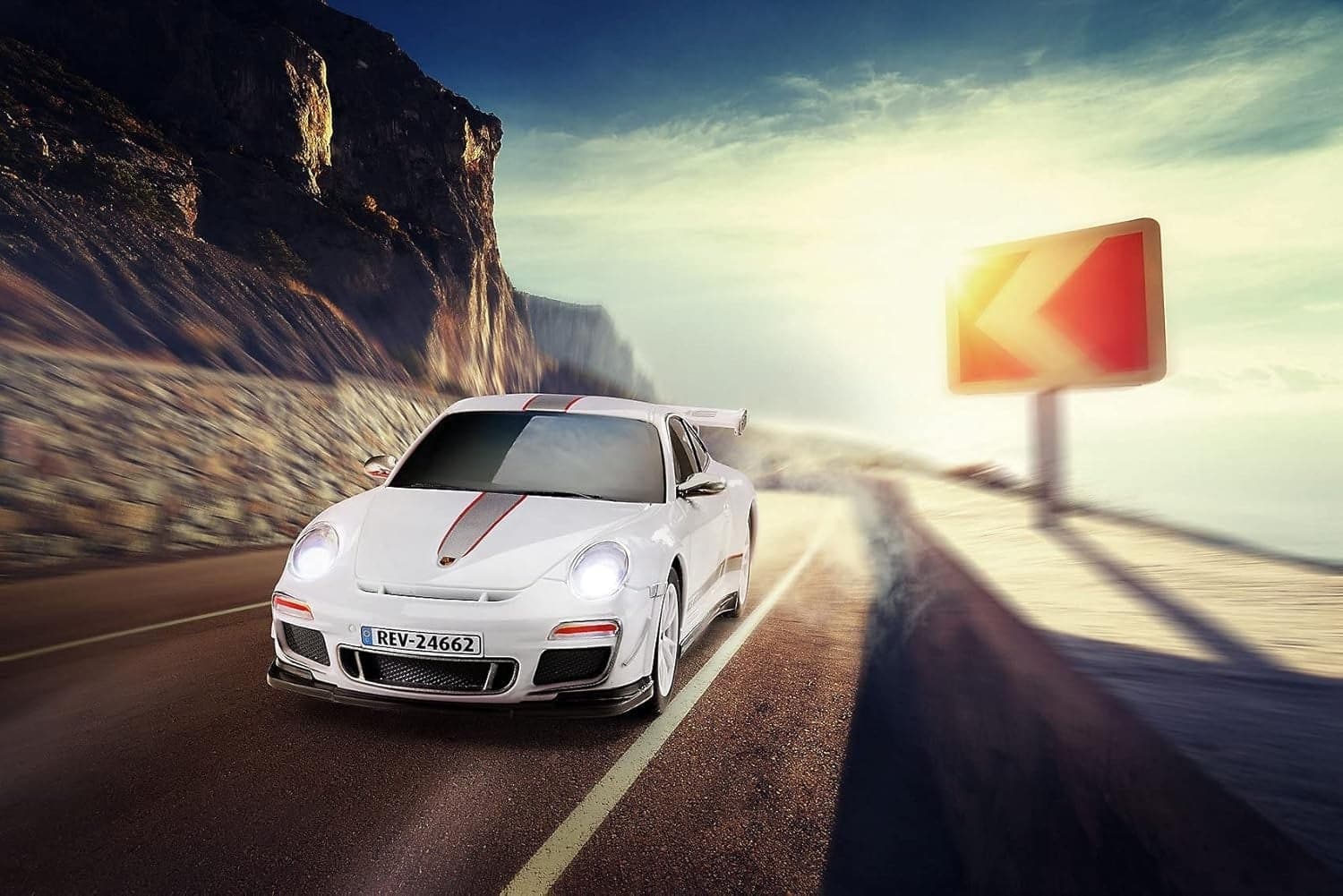 Auto Radiocomandata Scala 1:24 Porsche 911 GT3 RS Revell Control 24662 - 5
