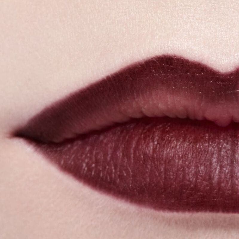 CHANEL Matita Labbra reinvents its iconic lip pencil, 188 Carmine Brown, 1,2 g. - 4