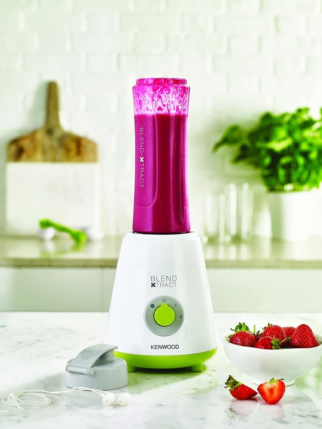 Frullatore Smoothie-to-go con Due borracce Kenwood Blend-XTRACT Sport SMP060WG - 2