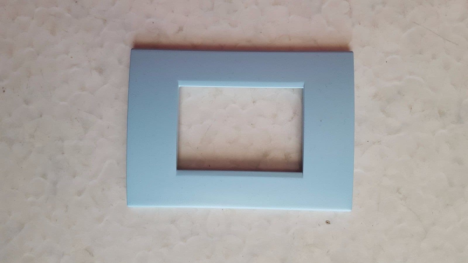 PLACCA PLACCHE PLACCHETE COMPATIBILI LIVING LIGHT IN ABS 3 4 7 POSTI COLORATE - 14