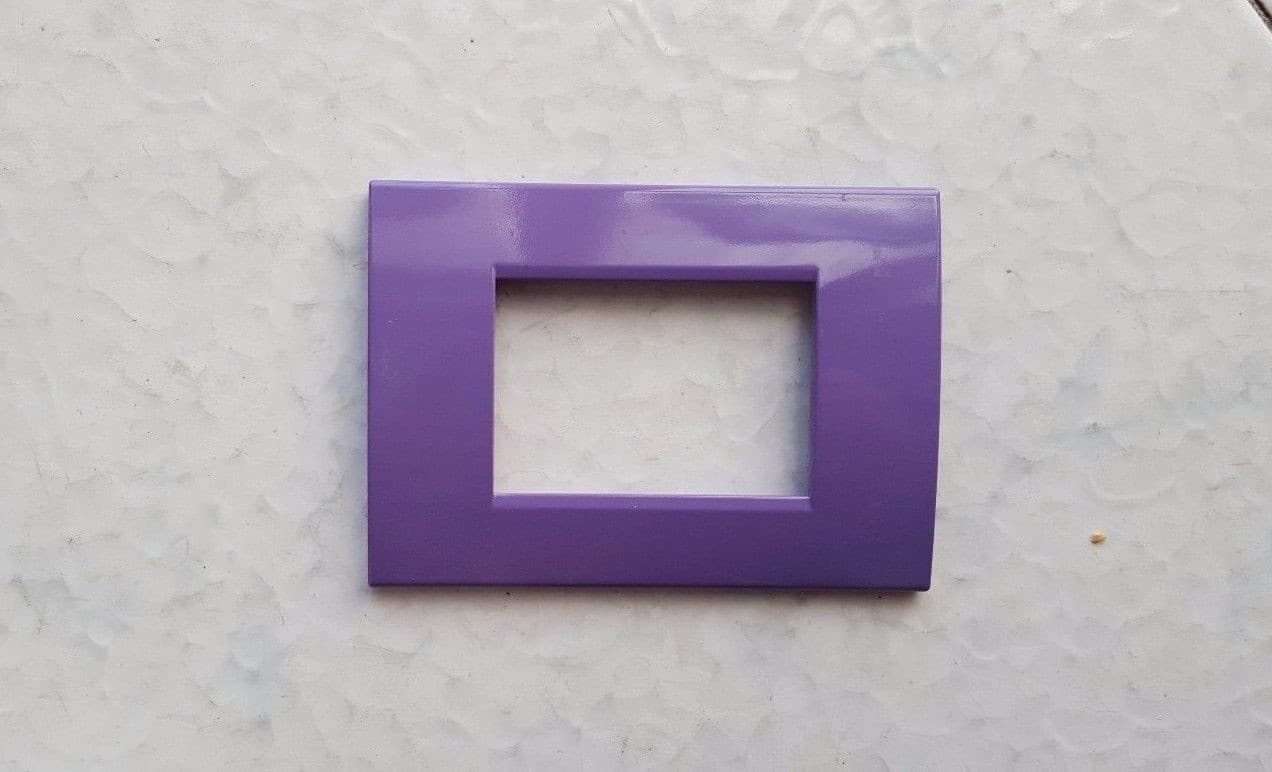 PLACCA PLACCHE PLACCHETE COMPATIBILI LIVING LIGHT IN ABS 3 4 7 POSTI COLORATE - 7