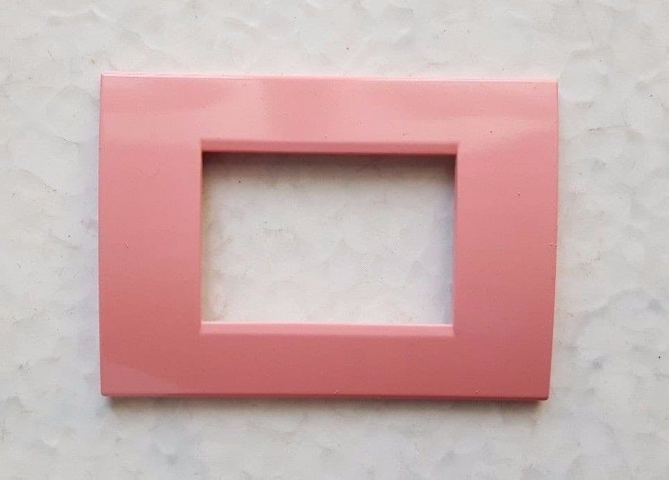 PLACCA PLACCHE PLACCHETE COMPATIBILI LIVING LIGHT IN ABS 3 4 7 POSTI COLORATE - 9