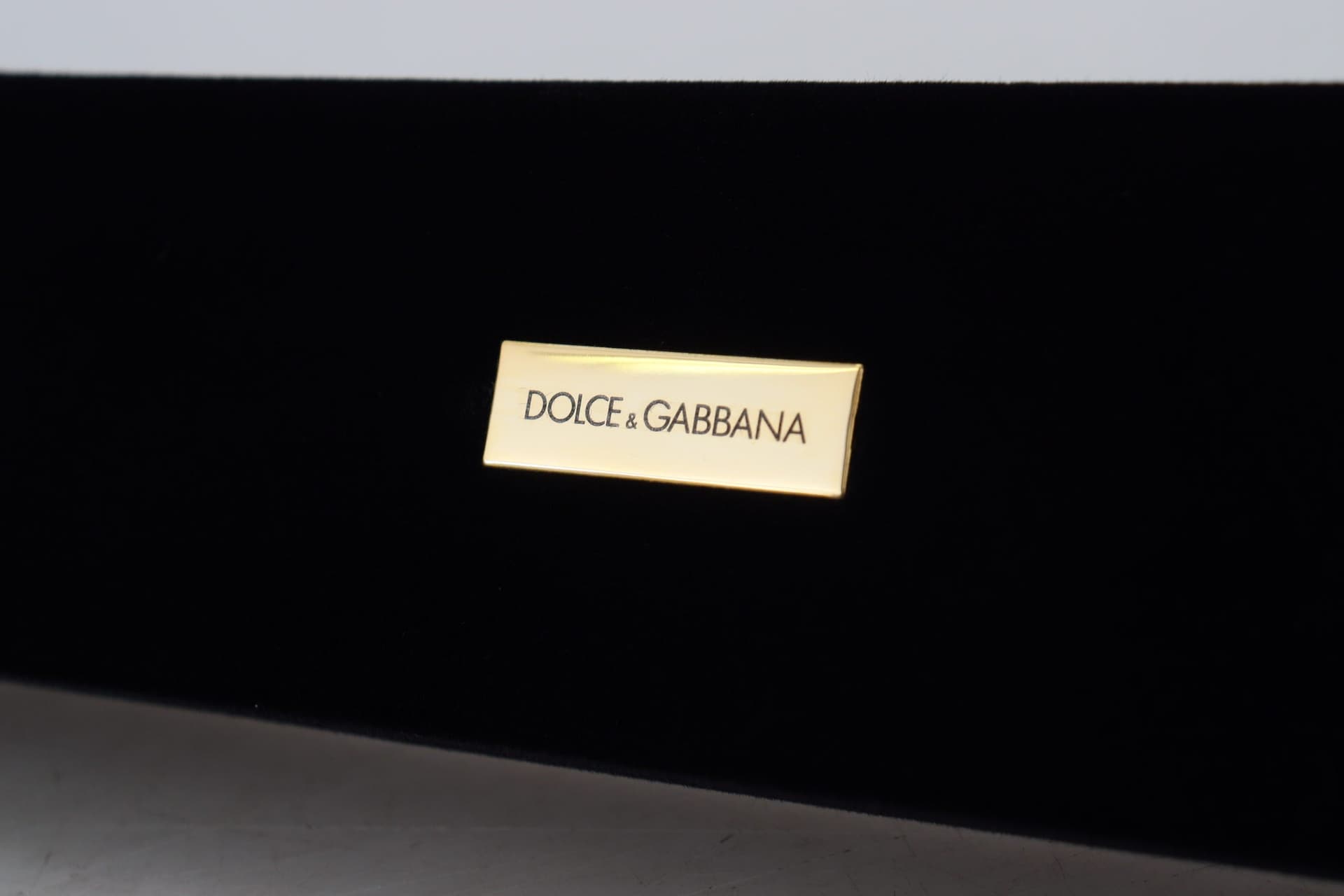 Dolce & Gabbana Black Velvet Logo Plaque Storage Bracelet Jewelry Box - 3