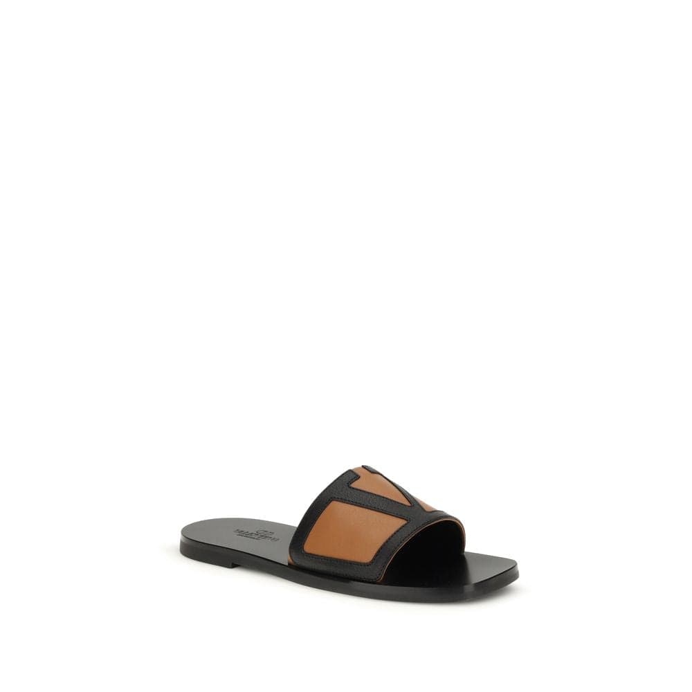 Valentino Garavani Black Calf Leather Bos Taurus Flat Sandals - 2