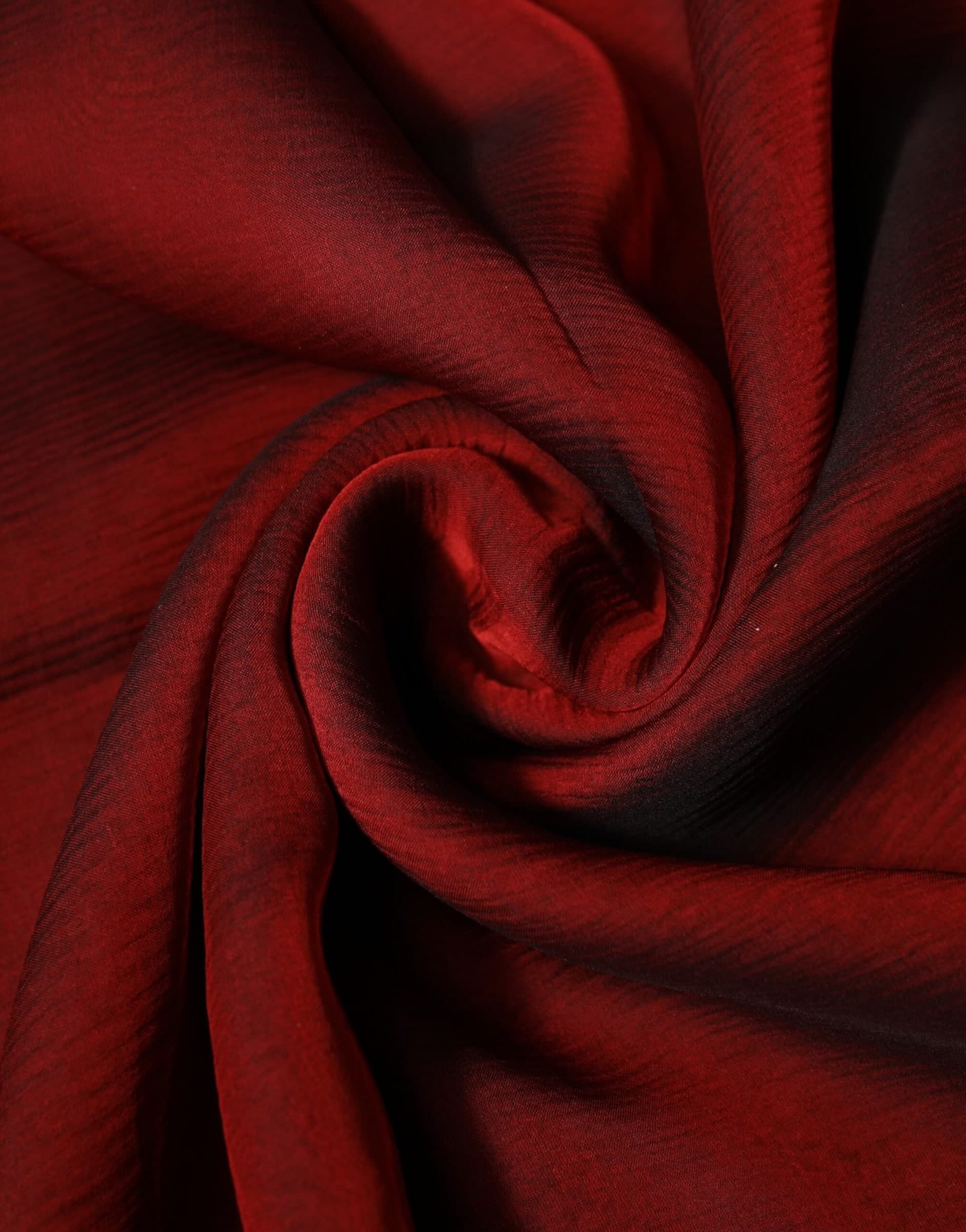 Dolce & Gabbana Red Silk Rectangle Women Wrap Shawl Scarf - 4