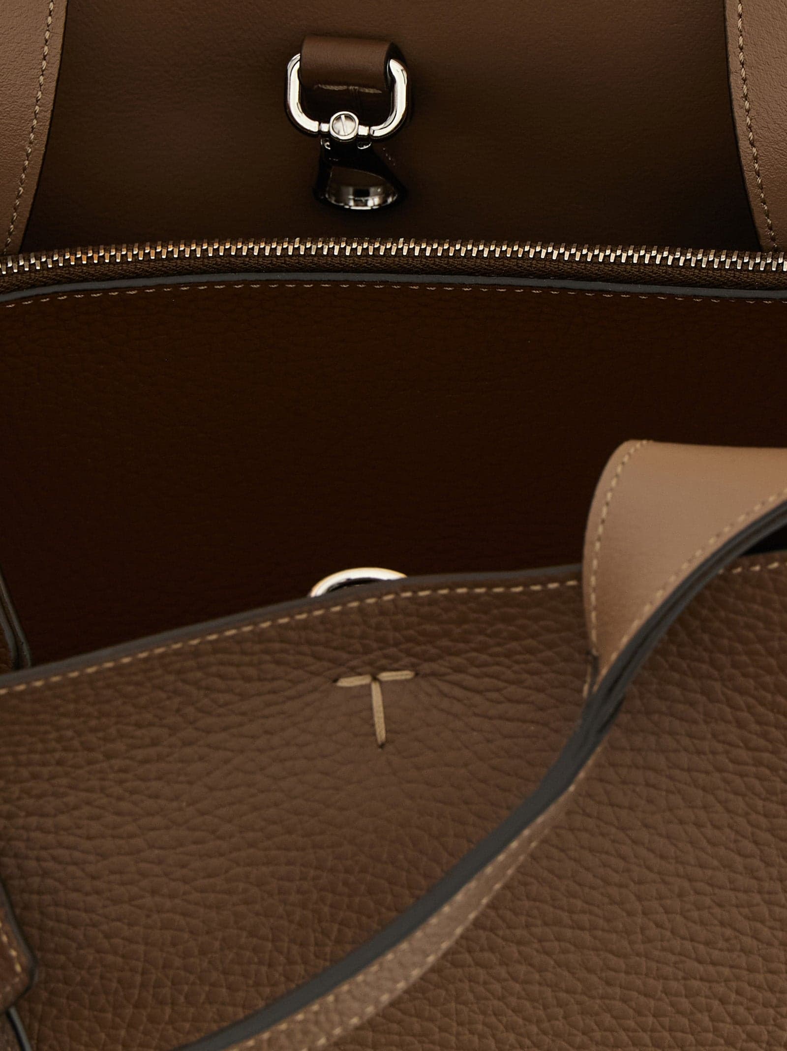 Tod's Brown Calfskin Handbag - 4