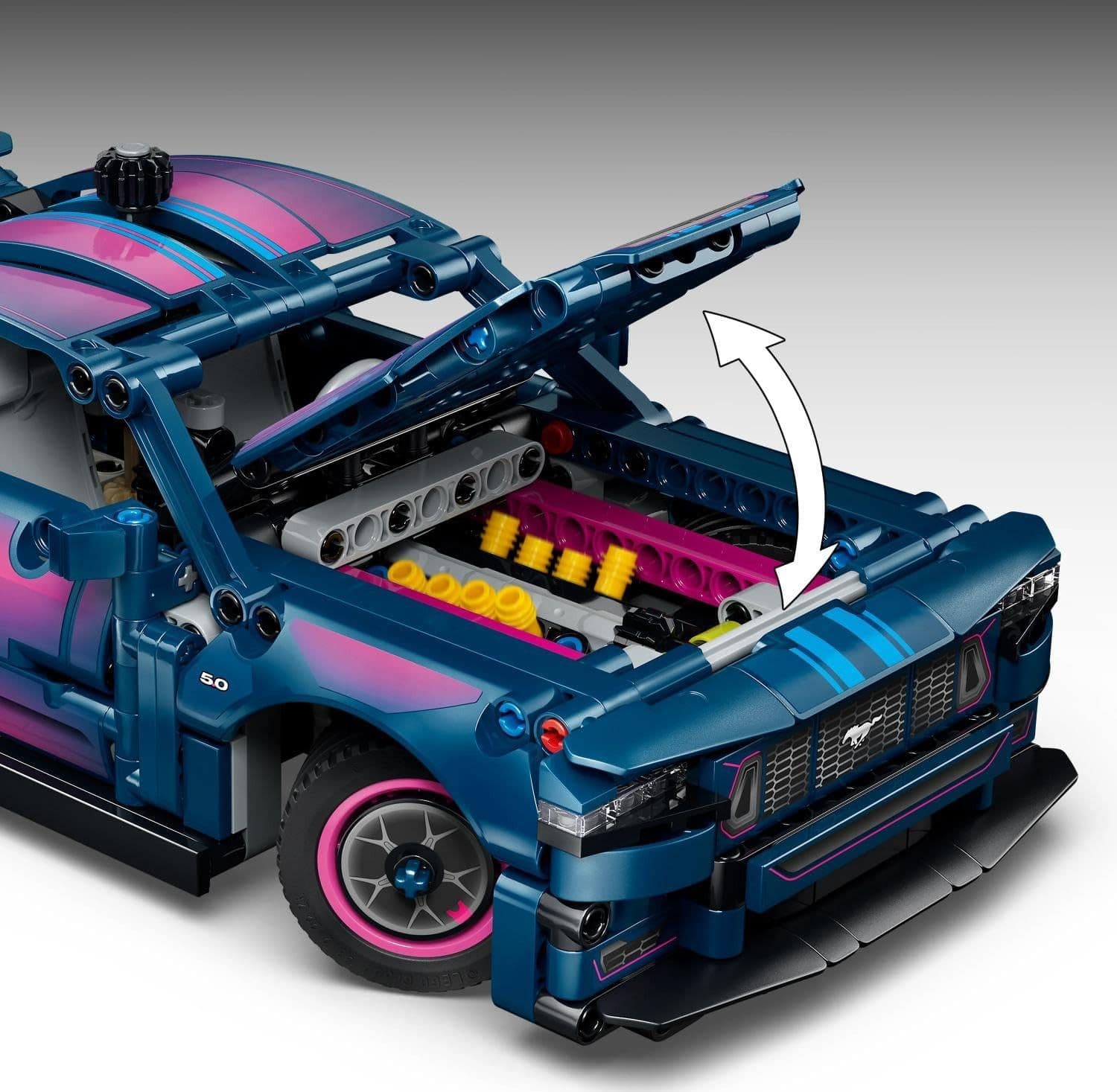 Lego Technic - Auto Ford Mustang GT Custom Garage GT 42236 - 4