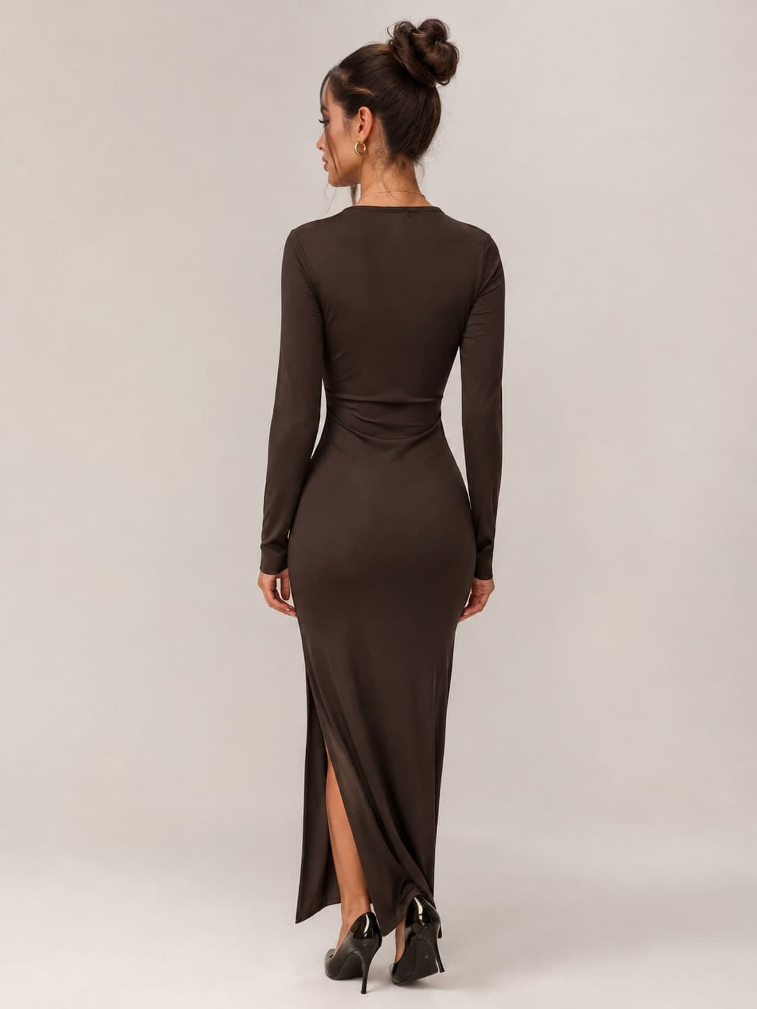 ABITO CON INTRECCI E ACCESSORI - 2