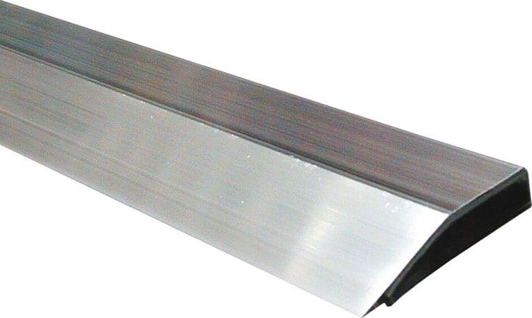 STADIA PER MURATORE A TRAPEZIO Sezione mm. 90x20 cm. 150 4.00 pz