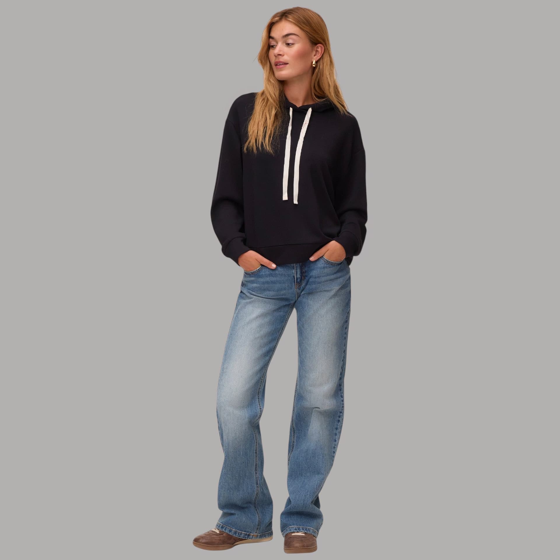Felpa con cappuccio Vero Moda Leo con chiusura a cordino e vestibilità regular fit - 2