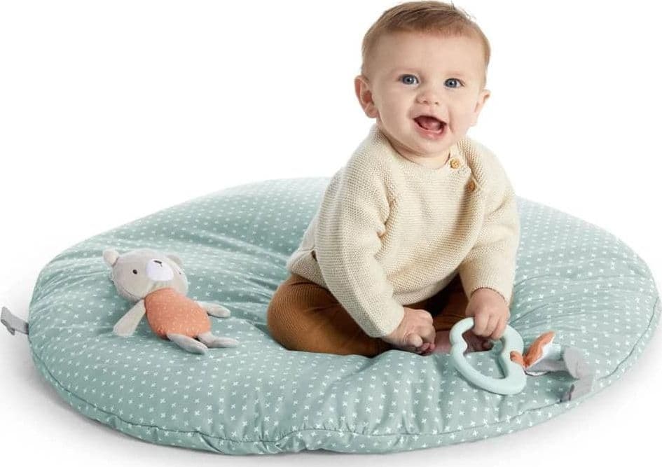 Ingenuity Cozy Spot Palestrina Attività con Piumino Reversibile, Tappetino Morbido Pieghevole e Arco Giochi in Legno, Facile da Trasportare, Colore Loamy | Per Neonati, Senza Tema | Dimensioni 70.00 × 60.00 × 15.00 cm | EAN 0074451121263