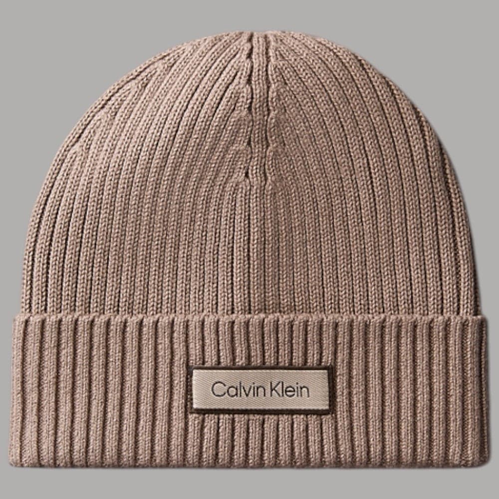 Berretto Calvin Klein con logo su risvolto in maglia a costine - 4