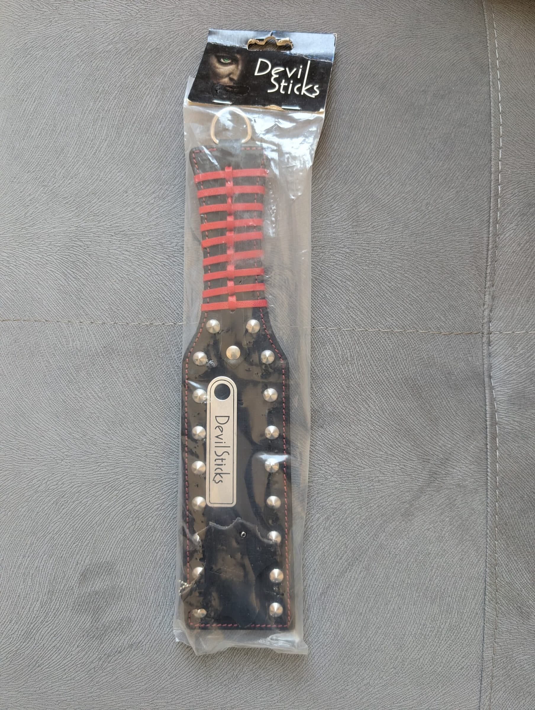 Paddle sculacciatore pesante vera pelle con borchie Devil bondage BDSM fetish - 2