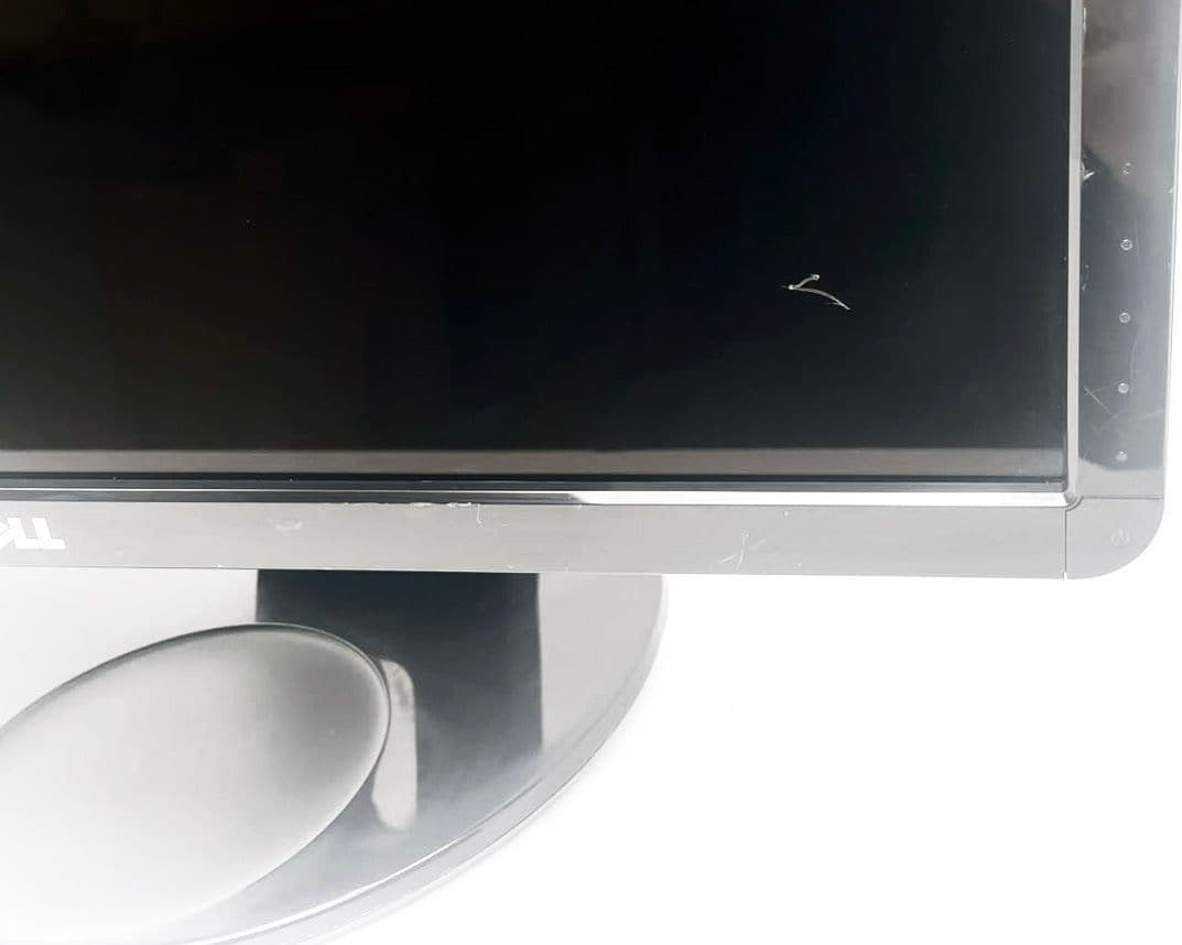 Monitor DELL SP2309Wc 23" Risoluzione 2048x1152 HDMI DVI VGA HUB USB con Webcam Grado B schermo Graffiato - Ricondizionato - 7