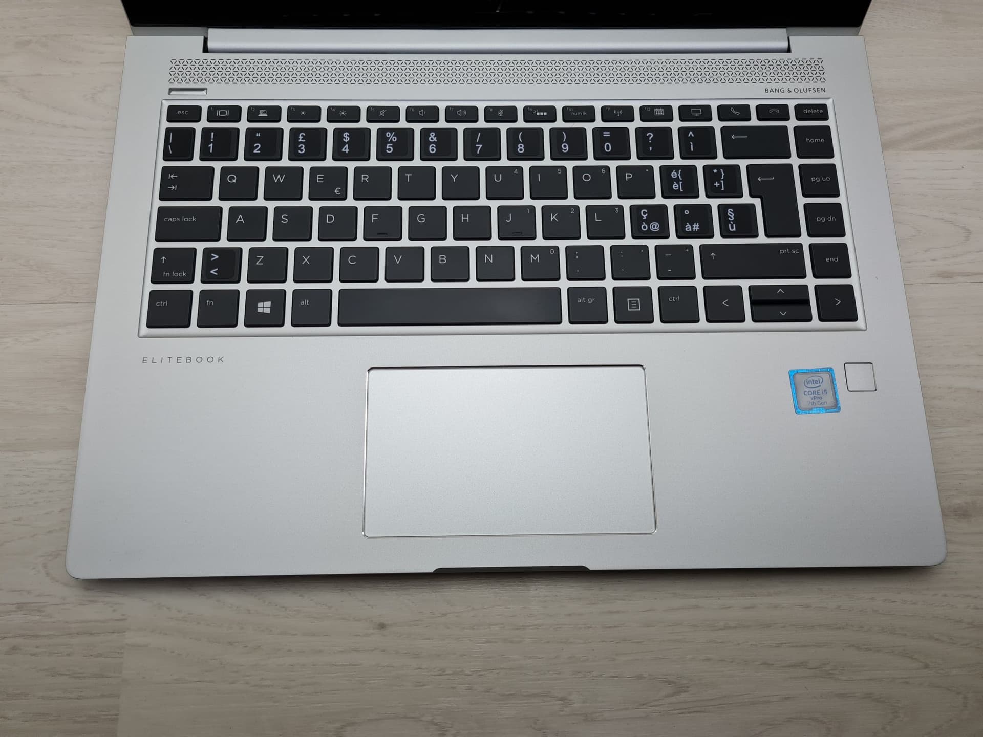 Notebook - Hp EliteBook 1040 G4 14" Touch Screen Processore I5 7° 7300U Ram 16Gb SSD 256Gb Webcam Type-C - 3