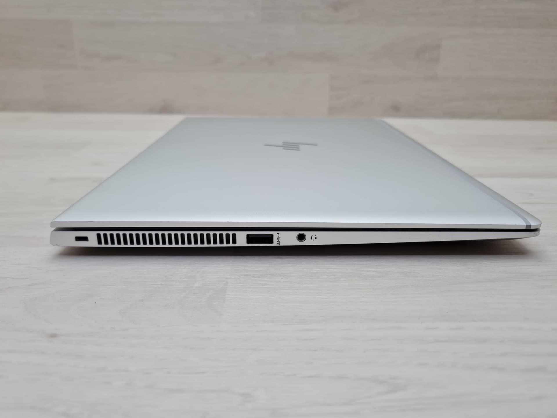 Notebook - Hp EliteBook 1040 G4 14" Touch Screen Processore I5 7° 7300U Ram 16Gb SSD 256Gb Webcam Type-C - 6