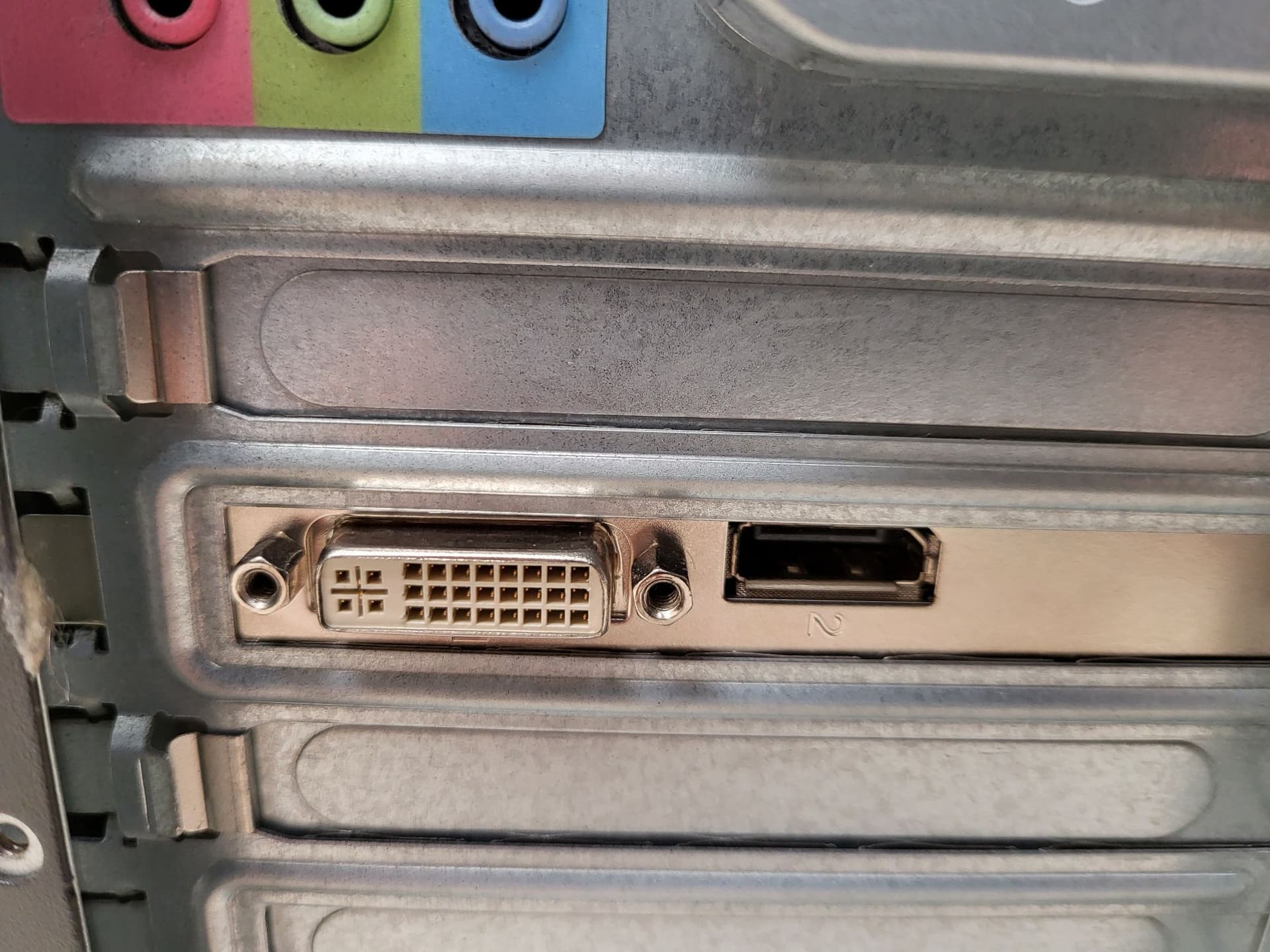 PC WORKSTATION HP Z240 BIG TOWER CPU I7 6700 RAM 16GB SSD 480Gb SK VIDEO QUADRO K420 2GB DVI DP - WINDOWS 10 PRO 64BIT RICONDIZIONATO - 6