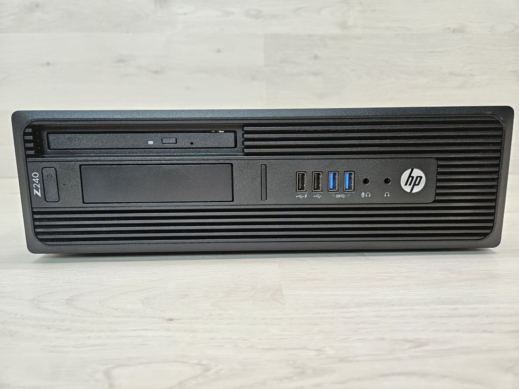 PC WORKSTATION HP Z240 SFF Small Form Factor CPU I7 6700 Ram 16GB SSD 512Gb SK VIDEO NVIDIA NVS510 2GB 4 Mini Display Port - WINDOWS 10 PRO 64BIT - RICONDIZIONATO - 2