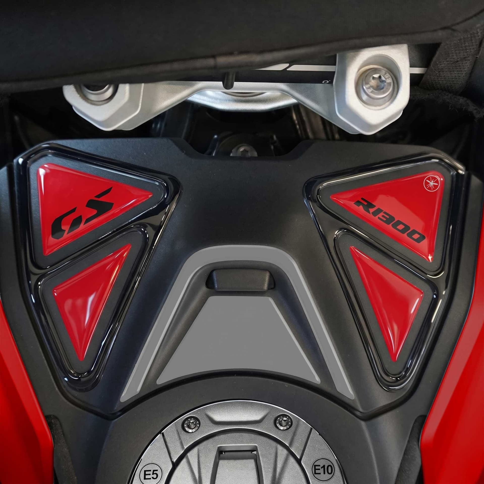 Adesivo 3D Protezione Sportellino moto compatibile con BMW R 1300 GS 2026 - 11