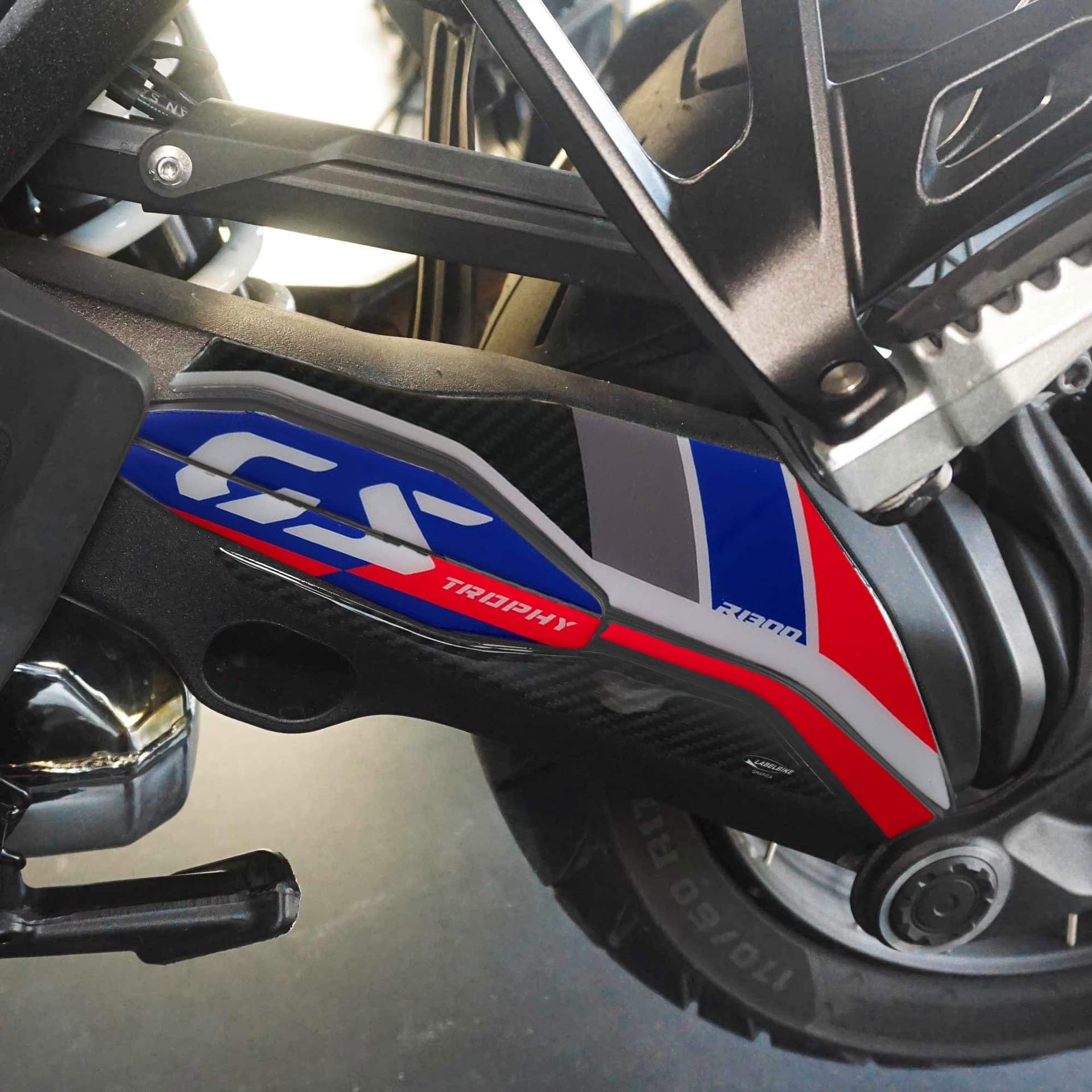 Adesivi 3D Protezione Cardano moto compatibile con BMW R 1300 GS 2026 - 1