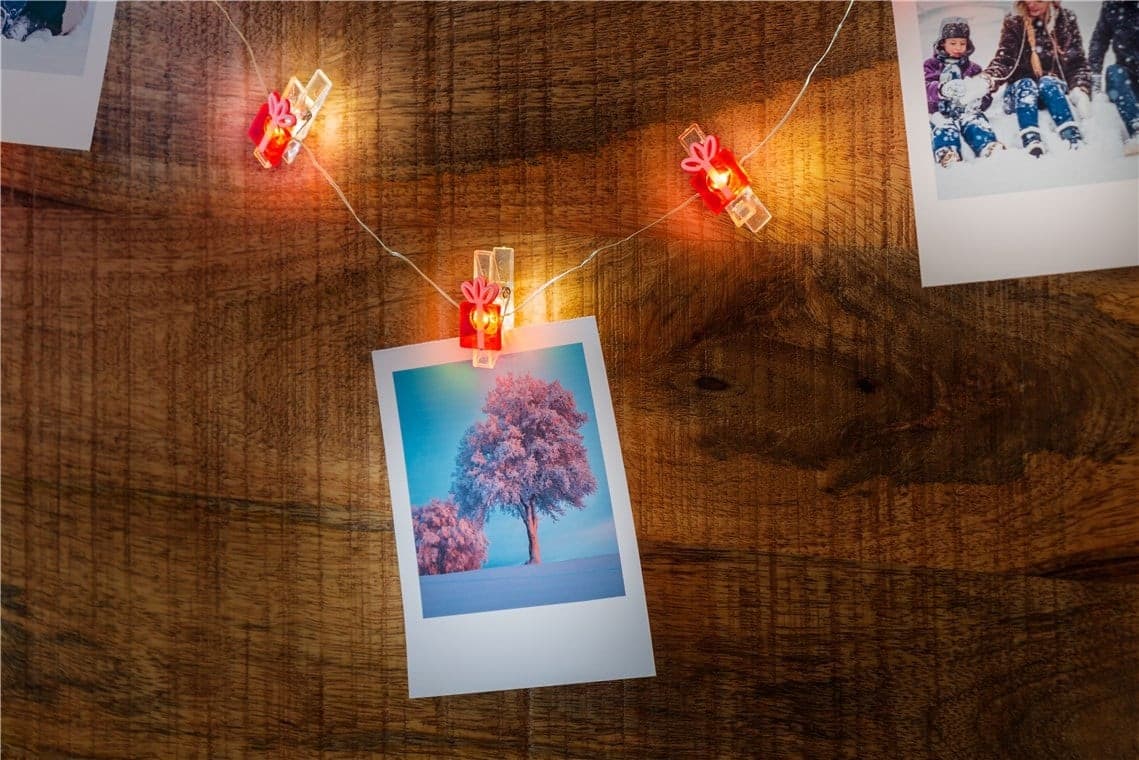 Stringa 10 LED con Clip Pacchetto Regalo per Appendere Foto IP20 con Timer - 3
