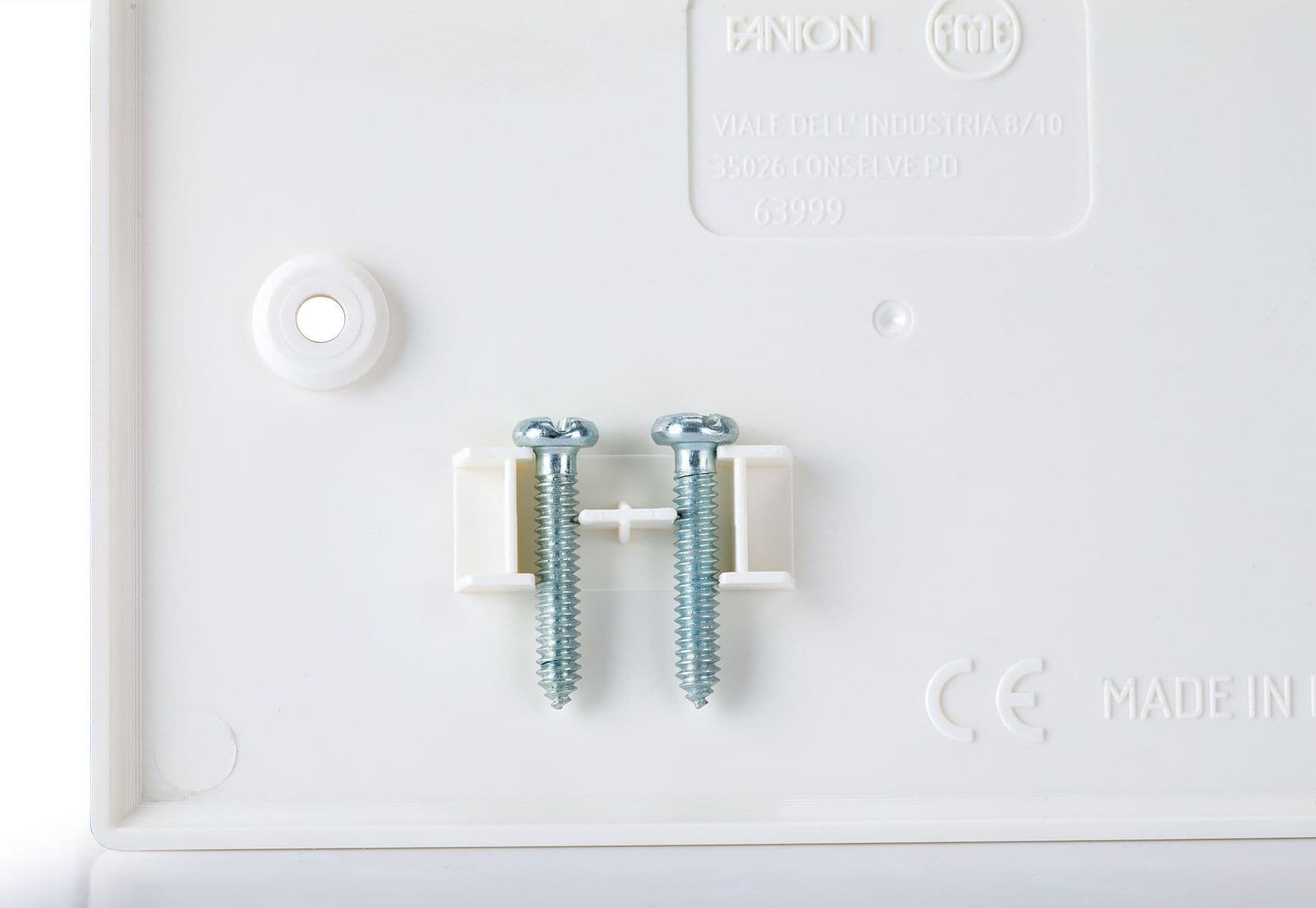 Coperchio Ribassato con Viti per Scatola da Incasso Rettangolare 3 Moduli Bianco - 2
