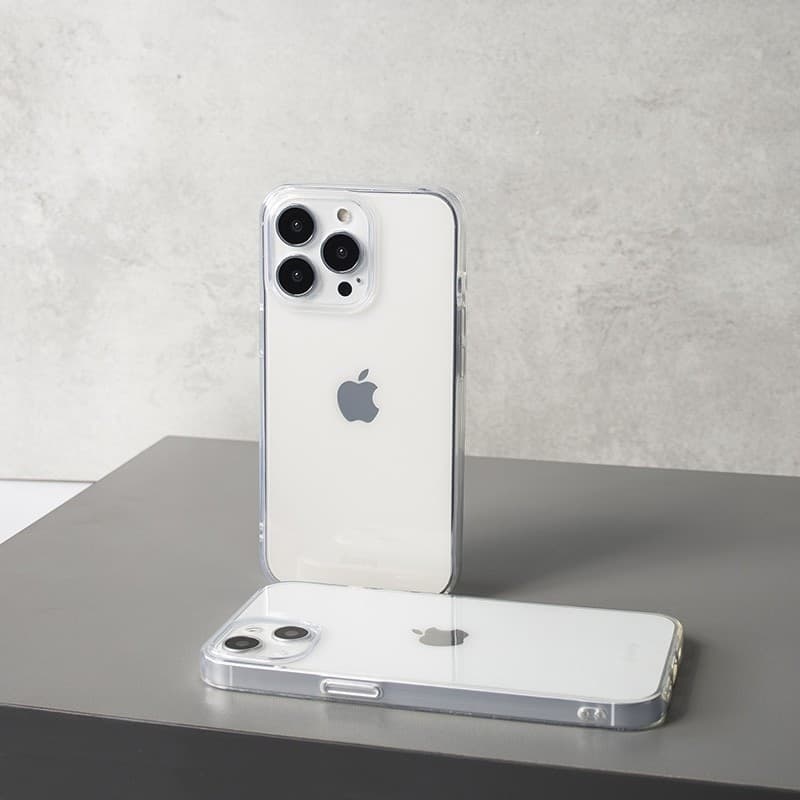 Crong Crystal Slim Cover - Custodia per iPhone 13 Pro (Trasparente) - 17