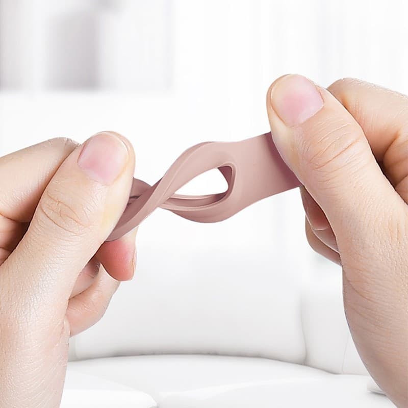 Custodia in silicone Crong con portachiavi – Custodia protettiva portachiavi per Apple AirTag 1/2 (rosa sabbia) - 15