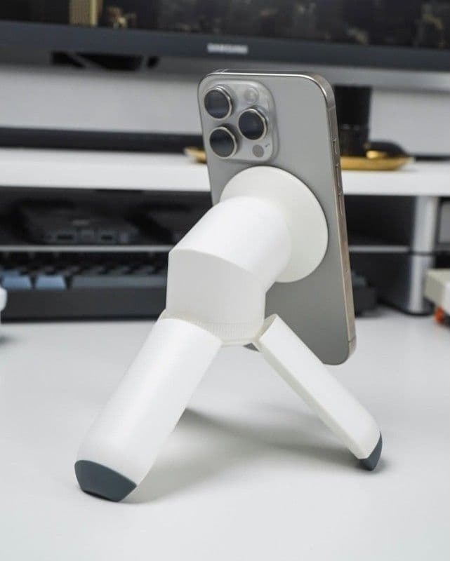 STM MagPod - iPhone TriPod with MagSafe Compatibility - white - 14