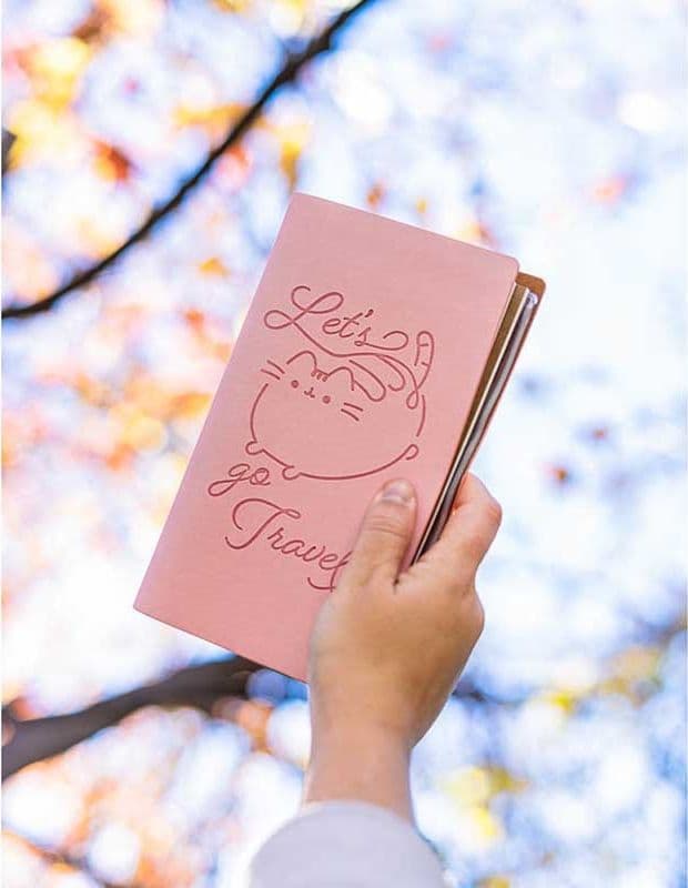 Pusheen – Quaderno da viaggio in pelle B6 (rosa) - 13