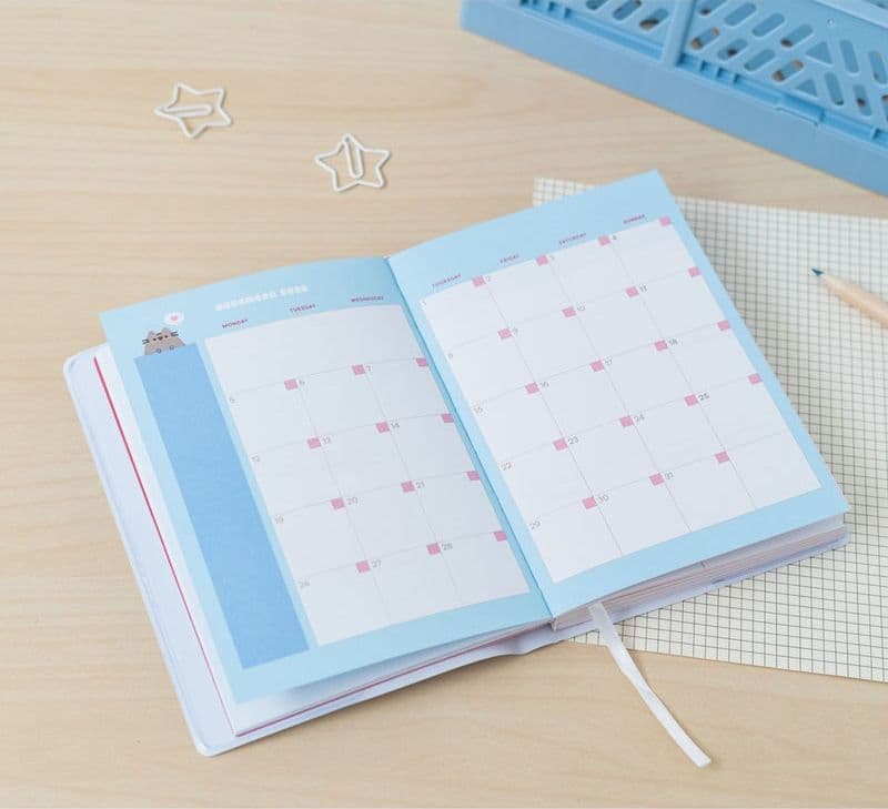 Pusheen - Calendario / pianificatore settimanale 2022/2023 (11x15,5 cm) - 16