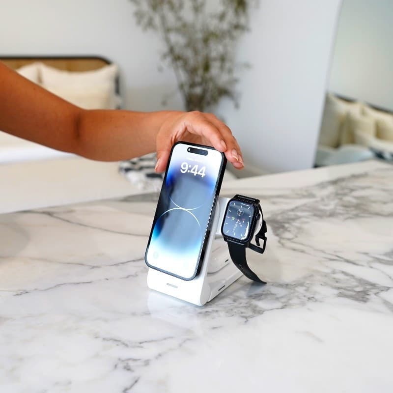 STM ChargeTree MAG - 3-in-1 mobile wireless charger with MagSafe (white) - 9