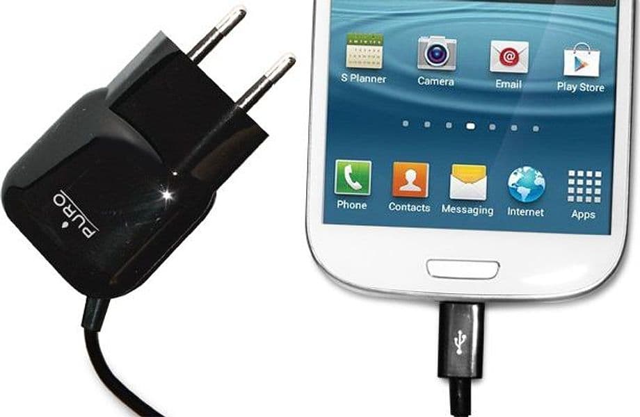 PURO Mini Travel Charger - Portable Wall Charger with Micro USB Cable (Black) - 4