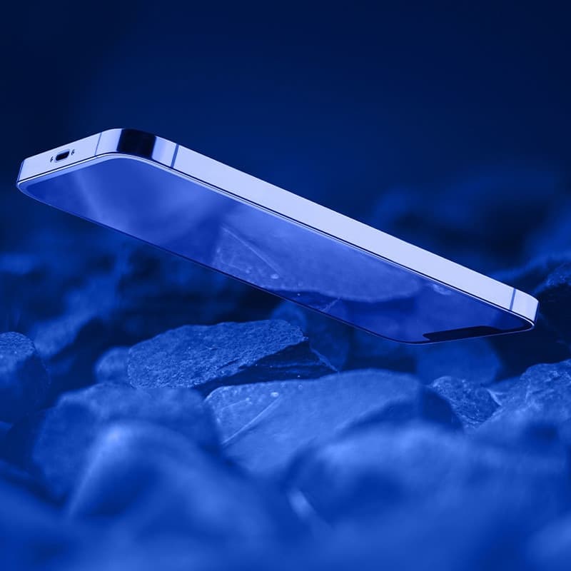 Cellularline Impact Glass - Toughened protective glass for iPhone 15 / iPhone 15 Pro - 3