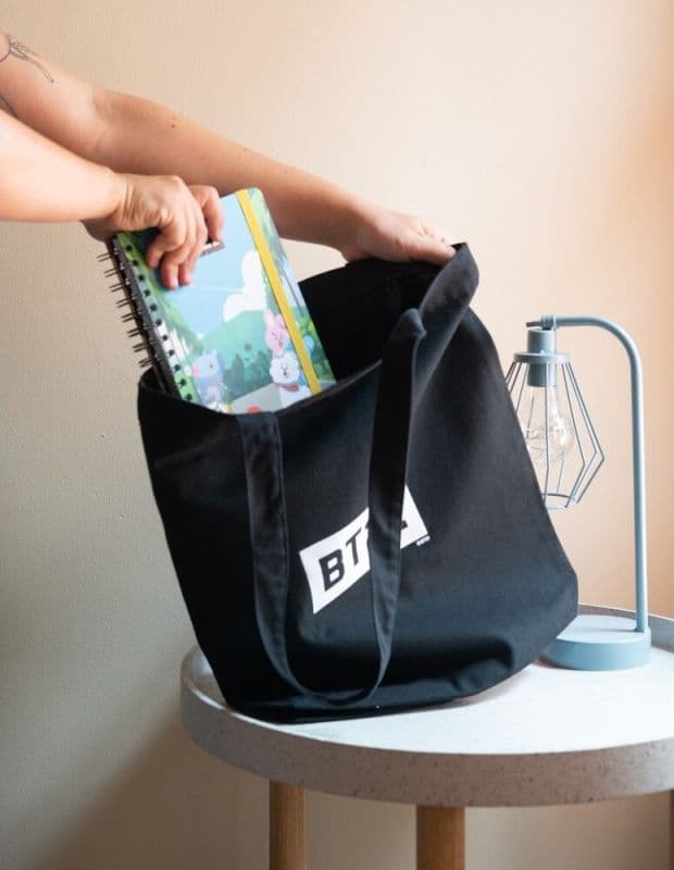 BT21 - Fabric shopping bag 28x40 cm (Black) - 6