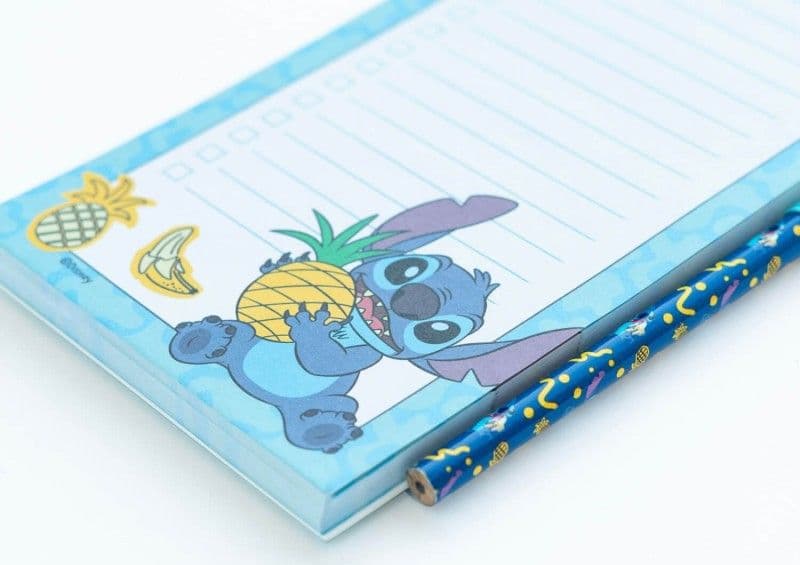 Disney Stitch - Quaderno magnetico / lista della spesa per il frigorifero + matita della collezione Tropical (10 x 21 cm) - 11