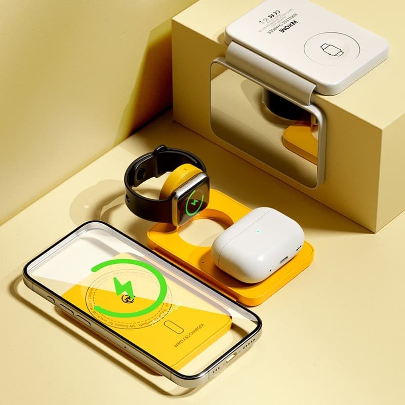 WEKOME WP-U172 - 3-in-1 Wireless Charger with MagSafe for iPhone, Apple Watch, and AirPods + Mirror (Yellow) - 15