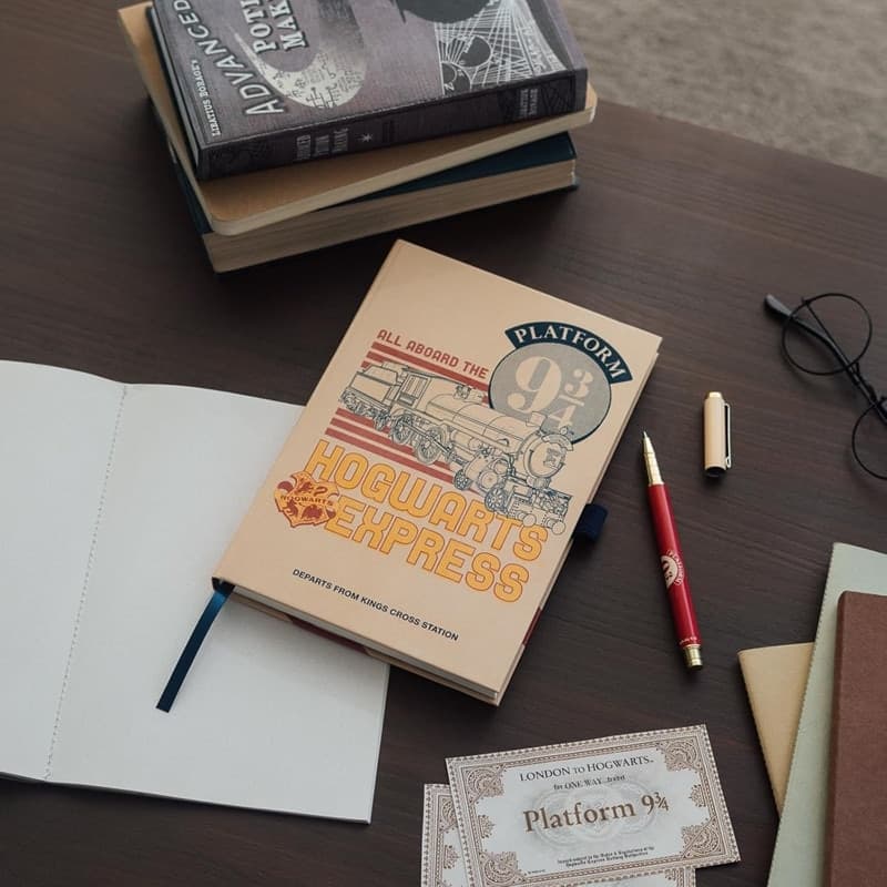 Harry Potter - Quaderno / Quaderno A5 con penna Piattaforma 9 3/4 - 3
