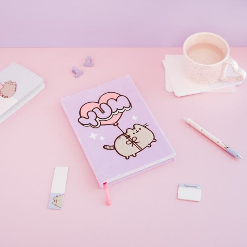 Pusheen - Quaderno/quaderno di peluche A5 della collezione Moments - 10