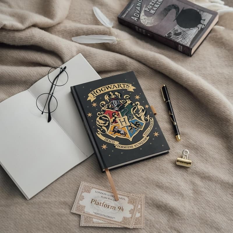 Harry Potter - Quaderno A5 di Hogwarts con penna - 3
