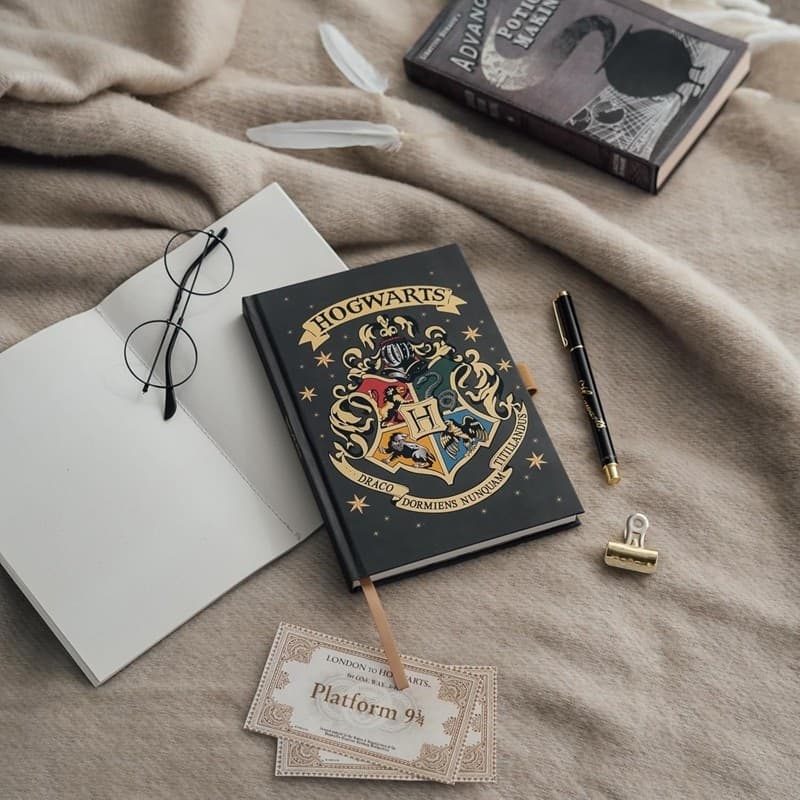 Harry Potter - Quaderno A5 di Hogwarts con penna - 10